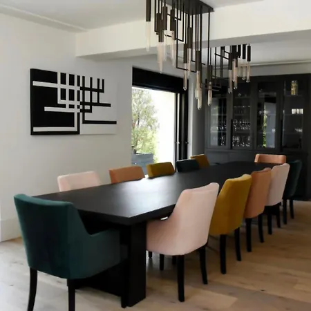 House Di